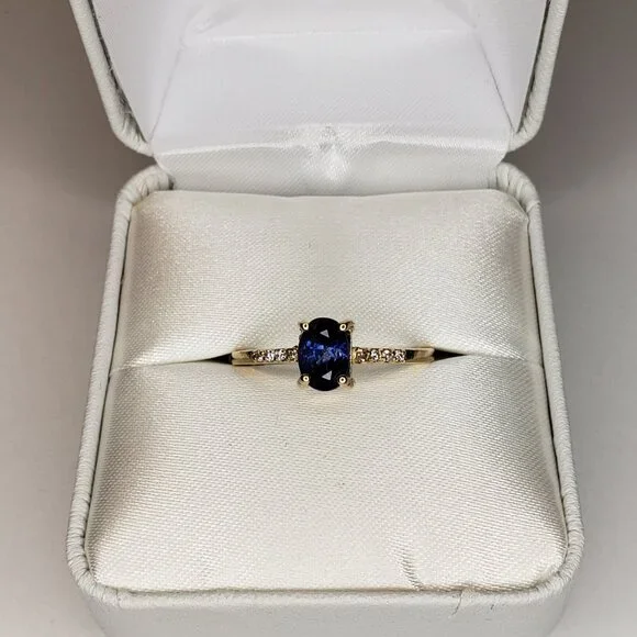 Yellow Gold & Natural Sapphire Ring - 10KT - Picture 2 of 11